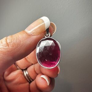 Stunning 21x16mm faceted india garnet in solid sterling silver pendant!